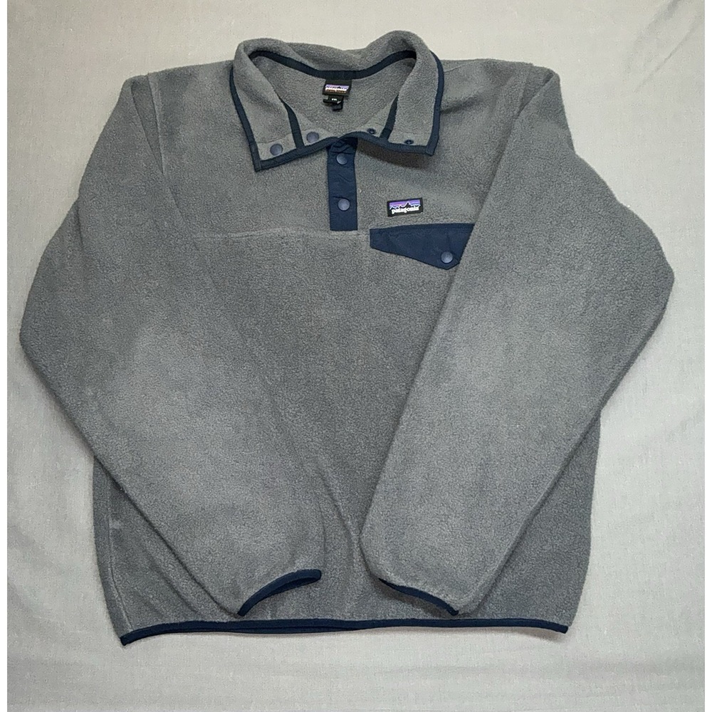Patagonia Synchilla quarter button fleece. Gray Kids XXL 16-18
